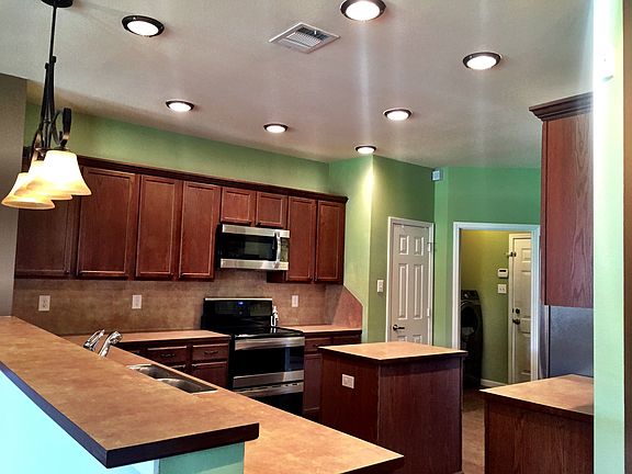 2nd image of 13838 Cantebury Ave