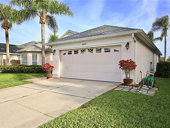2nd image of 12609 Waterhaven Cir