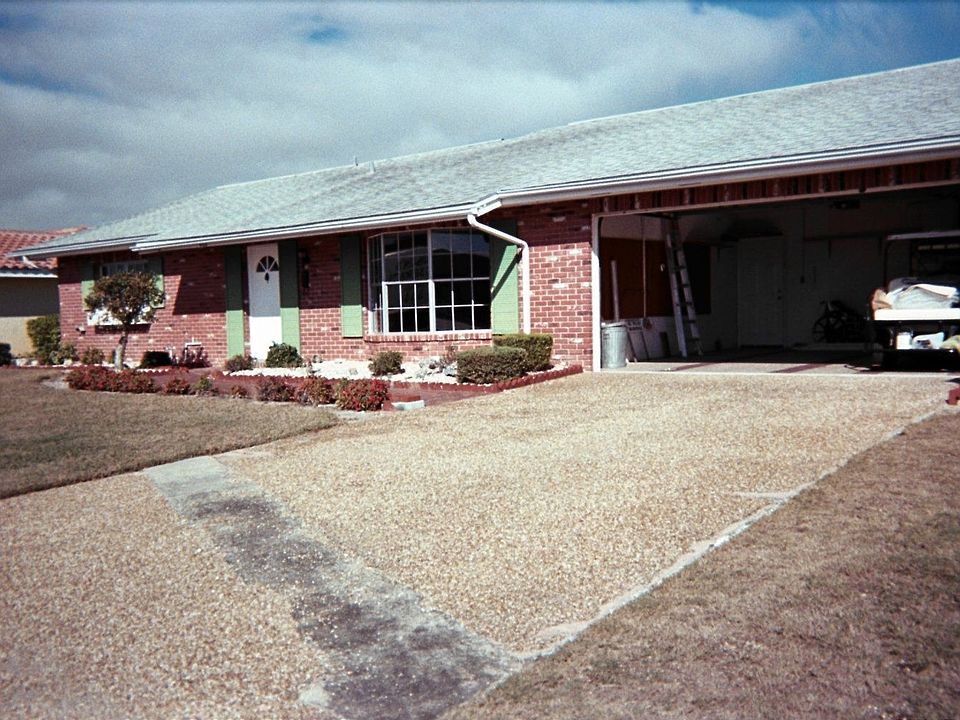 2nd image of 408 Blackhawk Cir