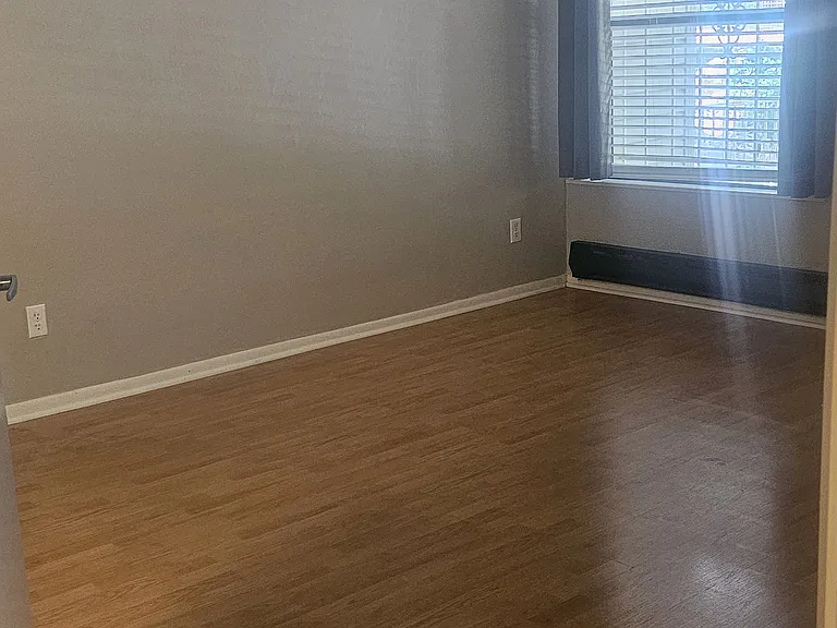 333 W Leroux St #A2 — Photo 25