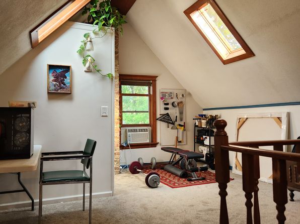 1963 E Main St #2