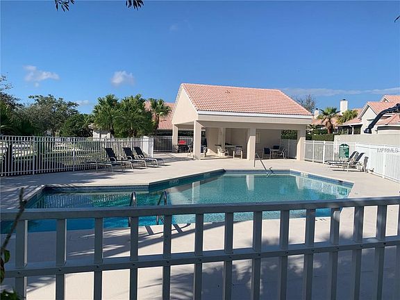 2nd image of 13384 Lake Turnberry Cir