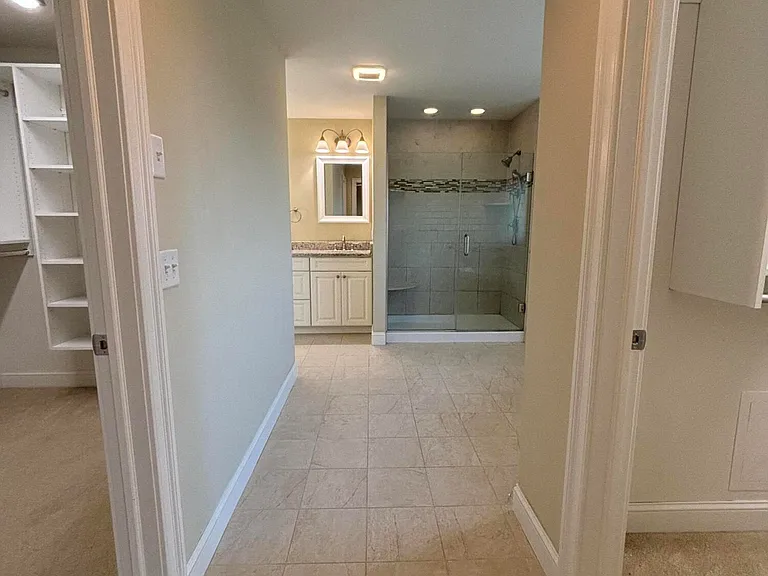 1803 Robinson Close — Photo 13