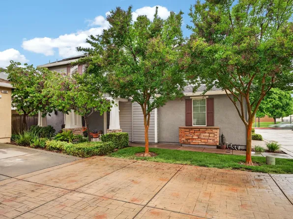 130 Soaring Hawk Ln, Sacramento, CA 95833