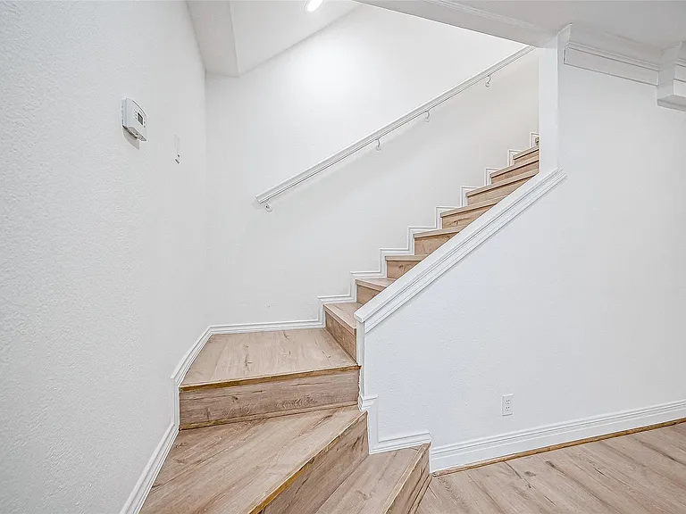 1739 Nocturne Ln — Photo 21