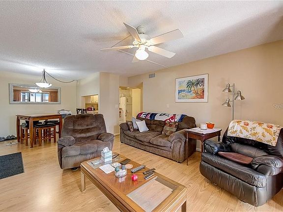 5th image of 1182 Pine Ridge Cir W APT D1