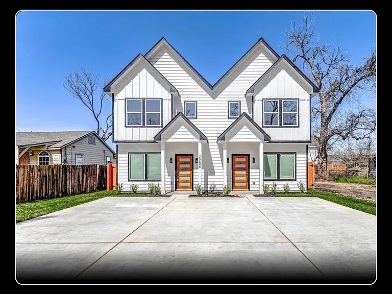 2206 Dolly Wright St #B — Photo 1