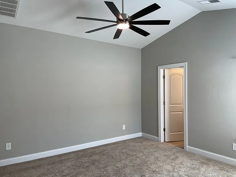 2510 Gallery Dr — Photo 9