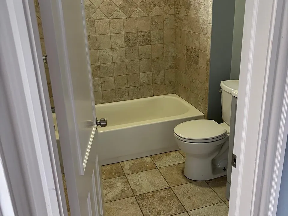 10 Clarkson St #10