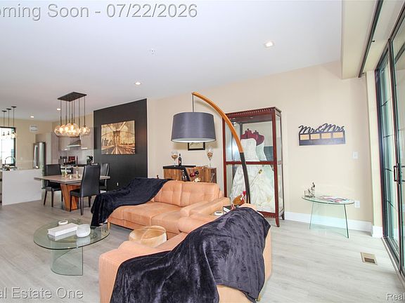 5th image of 533 E Harrison Ave Unit 38