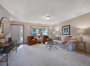 927 Charles Ave, Saint Paul, MN 55104