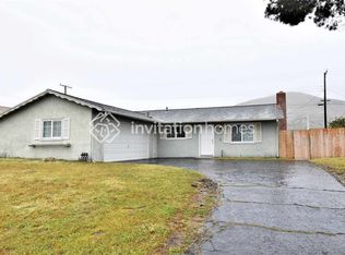 467 Santa Rita Pl, Banning, CA 92220