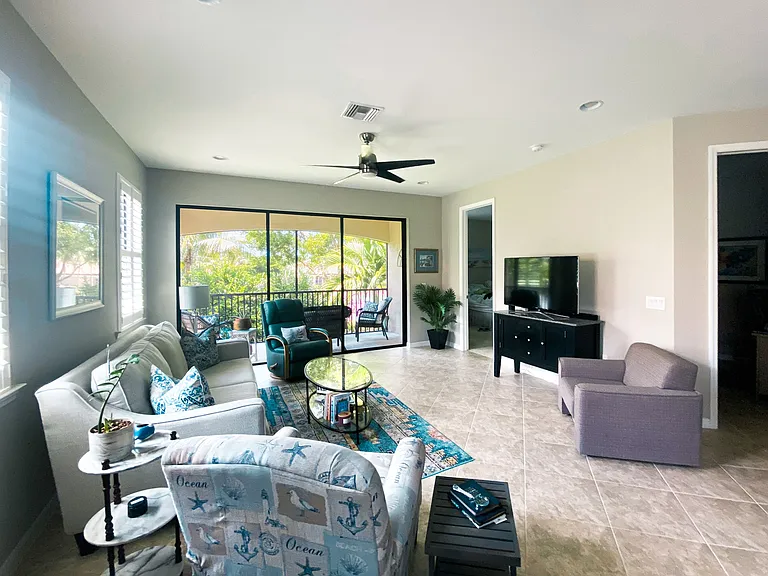 26115 Palace Ln — Photo 7