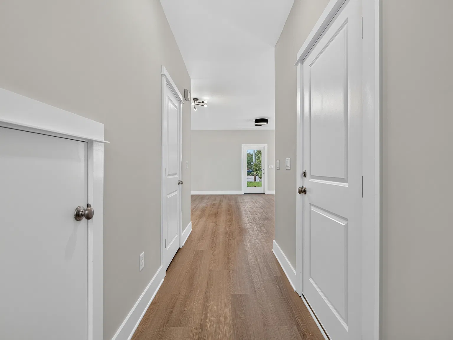 3 bed, 2.5 bath, 1780 sqft, $2,500 — Photo 3