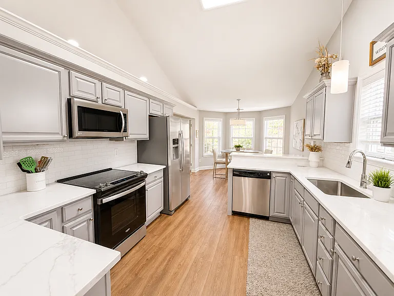 101 Saxon Falls Ct — Photo 7