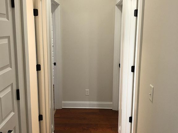 3-Bedroom Hall
