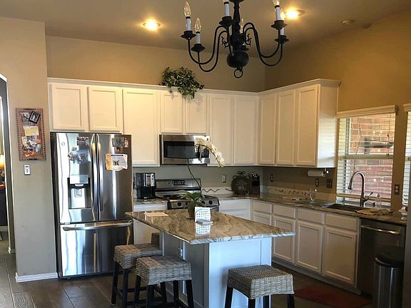 2nd image of 2470 Fieldcrest Dr