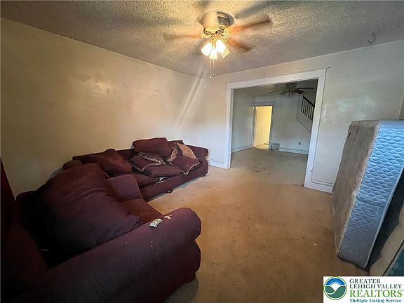 4th image of 2023 Ferry St