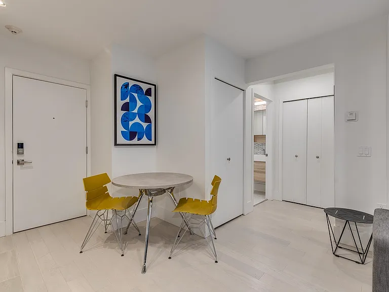 1425 Haro St #105 — Photo 11