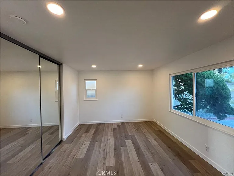 909 S Echo Pl — Photo 7