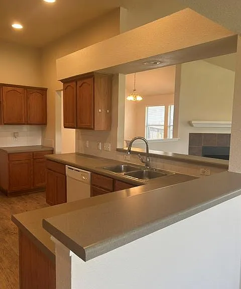 108 Pond Way — Photo 3