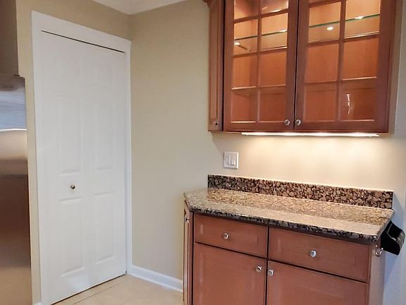 5th image of 6287 N Cicero Ave