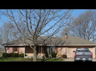 605 SE Hwy W #J, Stockton, MO 65785