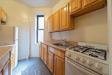 Rented by Platinum Properties