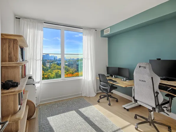 1000 Maxwell Lane image 10 of 23