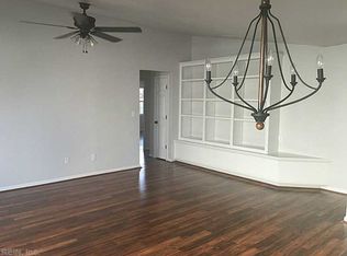 5925 Chain Bridge Rd, Virginia Beach, VA 23464