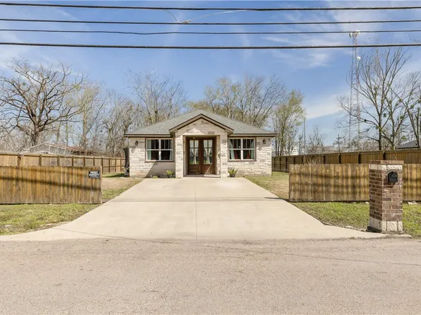 217 Minnie St, Navasota, TX 77868