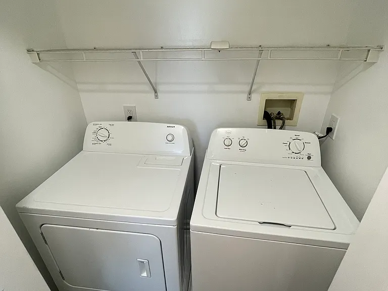 4030 Market St #2 — Photo 8