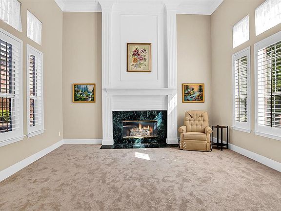 4th image of 3209 Langley Dr