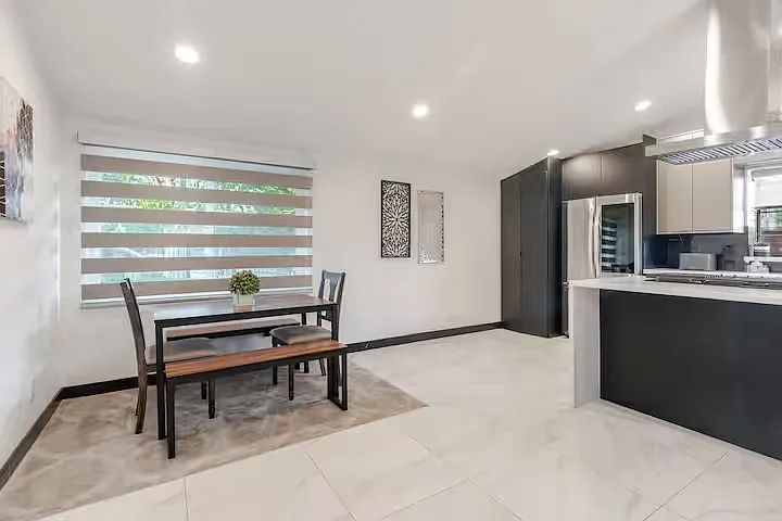 20412 Oxnard St — Photo 57