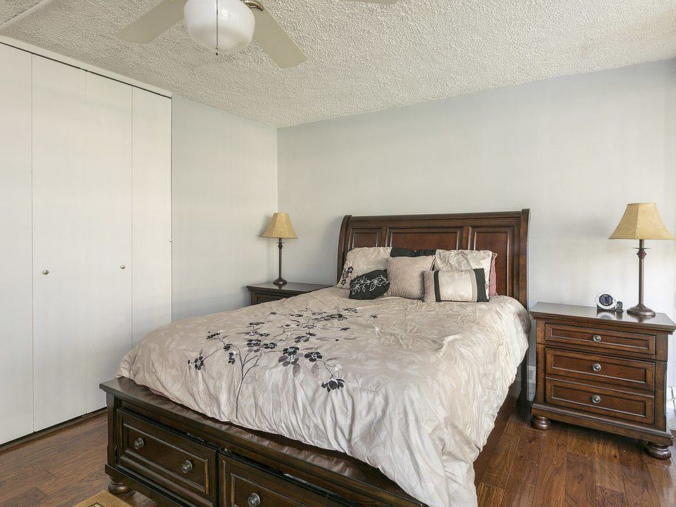 1st image of 16230 Powells Cove Blvd APT 2A