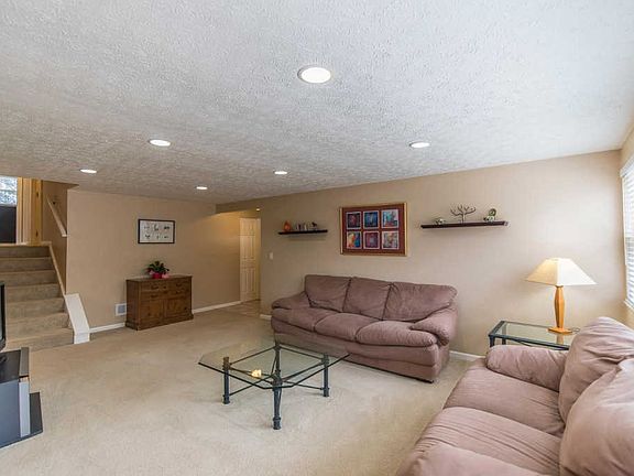 4th image of 4126 Fox Hollow Dr
