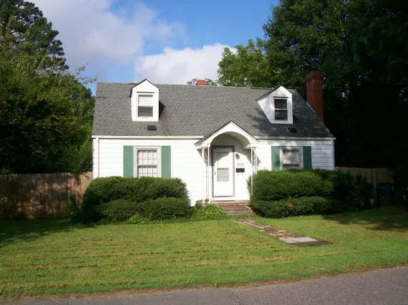 102 Wickre St, Williamsburg, VA 23185