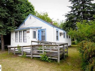 1051 Wheeler St, Cadillac, MI 49601