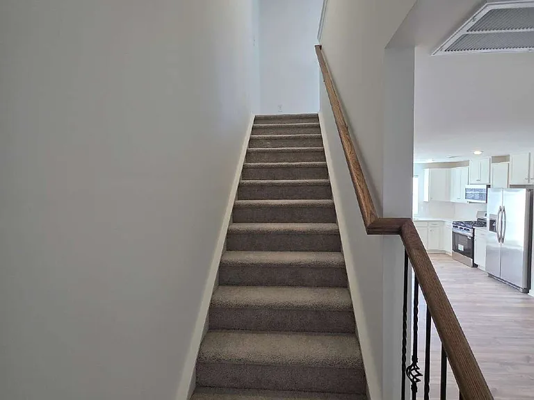 559 Marcus Way — Photo 8