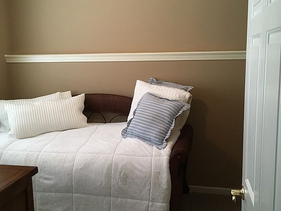 5th image of 111 S 5th Ave APT C