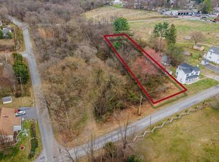 N 4th St, Shenandoah, VA 22849