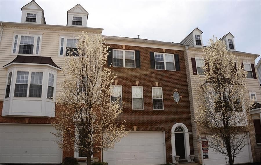 1st image of 6905 Rolling Creek Way