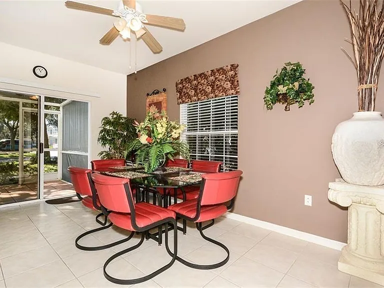 7685 Plantation Cir #B — Photo 8