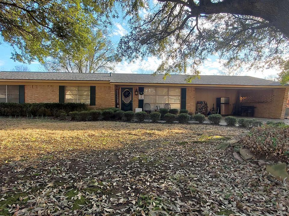 1st image of 18 Green Acre Dr
