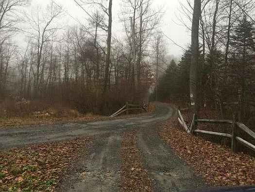 2nd image of 228 E Mountain Rd
