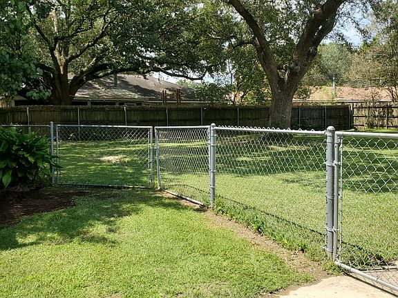Double gate to back yard
