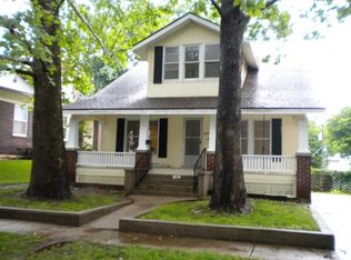 615 S 4th St, Independence, KS 67301