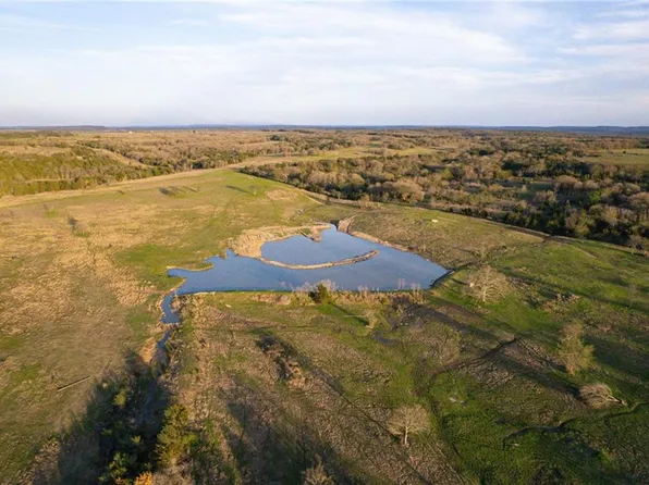 Hwy 9, Dustin, OK 74839