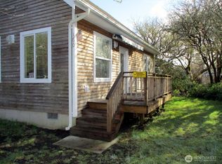 160 S Port Loop SW, Ocean Shores, WA 98569