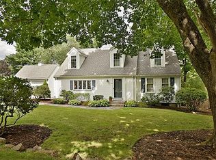 194 Oakland St, Wellesley, MA 02481
